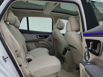 MERCEDES-BENZ EQS - 10