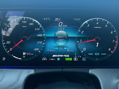 MERCEDES-BENZ GT AMG - 7