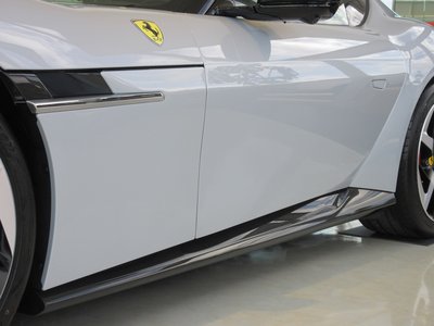 FERRARI 12 CILINDRI - 8