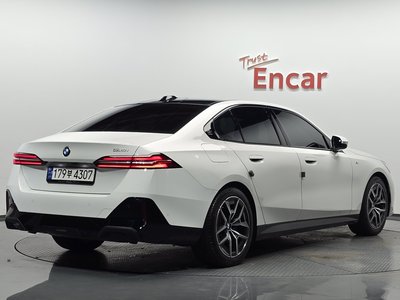 صورة 3 لـ 2023 BMW 5 SERIES