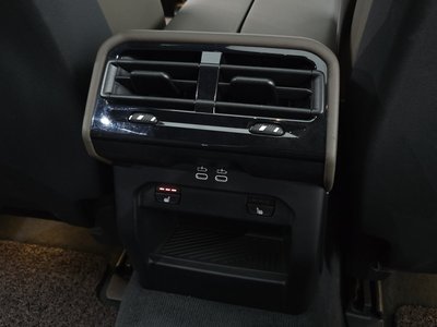 2023 BMW 5 SERIES — миниатюра 25