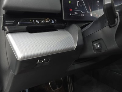 2023 BMW 5 SERIES — миниатюра 27