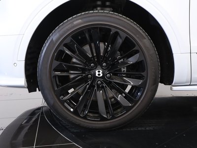 BENTLEY BENTAYGA - 3