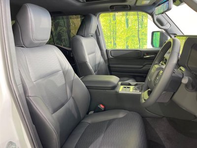 TOYOTA LAND CRUISER 250 - 8