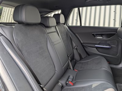 2025 Mercedes-BENZ C-CLASS — миниатюра 12
