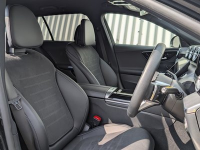 2025 Mercedes-BENZ C-CLASS — миниатюра 11