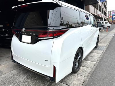 TOYOTA VELLFIRE - 10