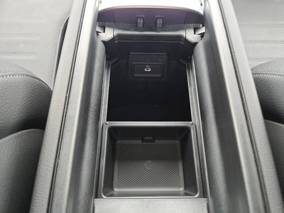 2025 Mercedes-BENZ GLC thumbnail 35