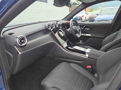 2025 Mercedes-BENZ GLC thumbnail 30