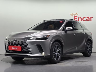 صورة 1 لـ 2025 Lexus RX