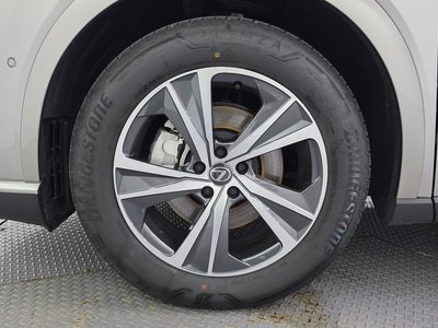 صورة 6 لـ 2025 Lexus RX