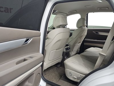 2022 Genesis GV80 — миниатюра 18