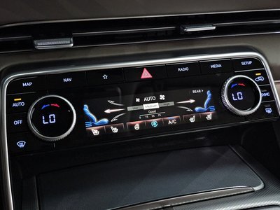 2022 Genesis GV80 — миниатюра 23