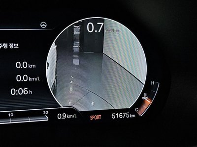 2022 Genesis GV80 — миниатюра 32