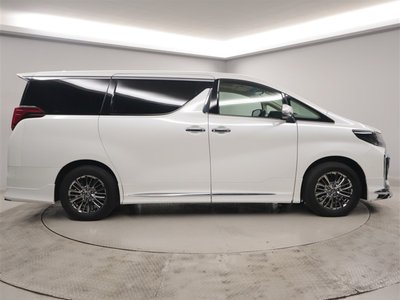 صورة 2 لـ 2022 Toyota ALPHARD