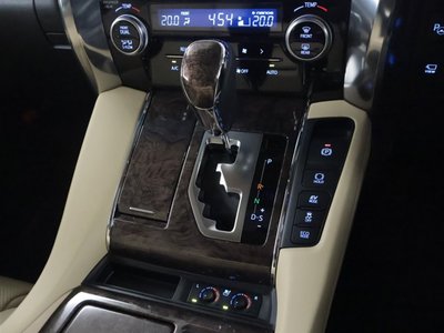 صورة مصغرة 17 لـ 2022 Toyota ALPHARD