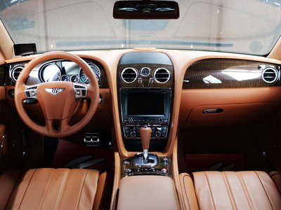 2015 Bentley FLYING SPUR — миниатюра 24