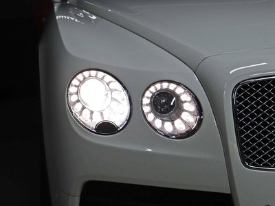 2015 Bentley FLYING SPUR — миниатюра 12