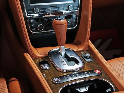 2015 Bentley FLYING SPUR — миниатюра 28