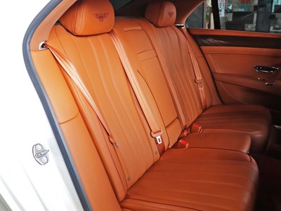 2015 Bentley FLYING SPUR — миниатюра 33