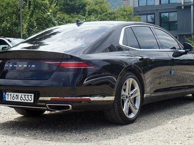 صورة 3 لـ 2023 Genesis G90