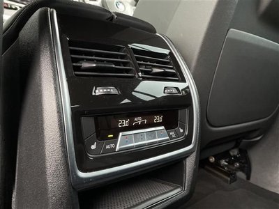 صورة 10 لـ 2021 BMW BMW