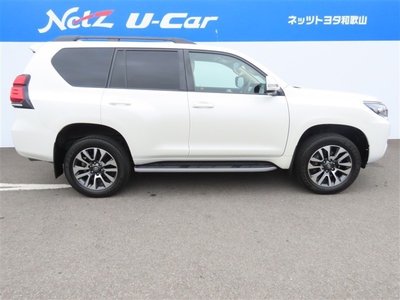 TOYOTA LAND CRUISER PRADO - 8