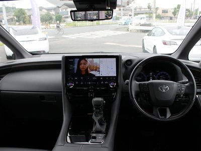TOYOTA ALPHARD - 4