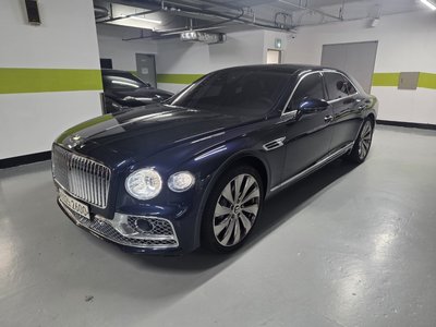 2022 Bentley FLYING SPUR 照片 1