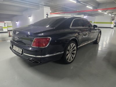 2022 Bentley FLYING SPUR 缩略图 19