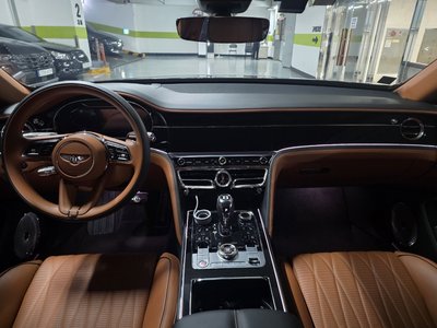 2022 Bentley FLYING SPUR 缩略图 11