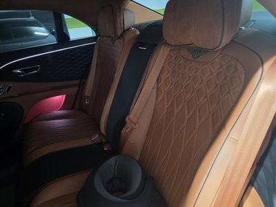 2022 Bentley FLYING SPUR 照片 10