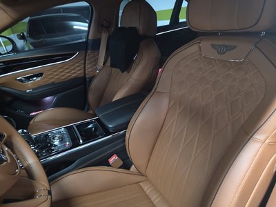 2022 Bentley FLYING SPUR 照片 9