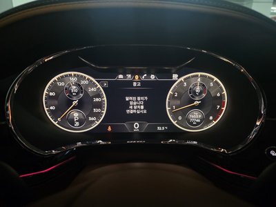 2022 Bentley FLYING SPUR 照片 8