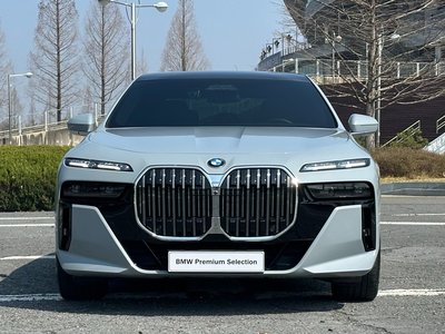 BMW 7 SERIES - 2