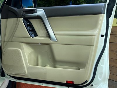 2023 Toyota LAND CRUISER PRADO 缩略图 39