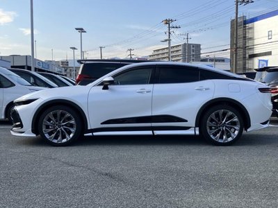 TOYOTA CROWN CROSSOVER - 2