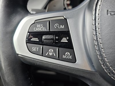 2021 BMW X7 thumbnail 32