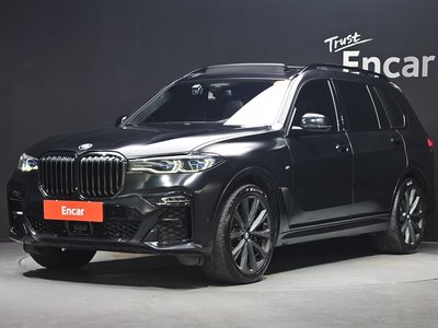 2021 BMW X7 photo 1