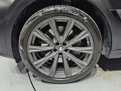 2021 BMW X7 photo 6