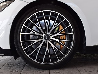 MERCEDES-BENZ EQE AMG - 2