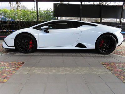 LAMBORGHINI HURACAN - 4
