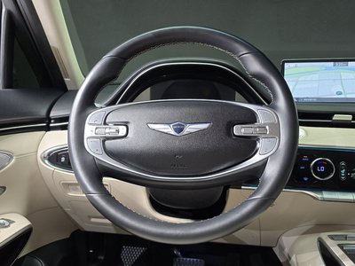 2021 Genesis GV70 — миниатюра 18