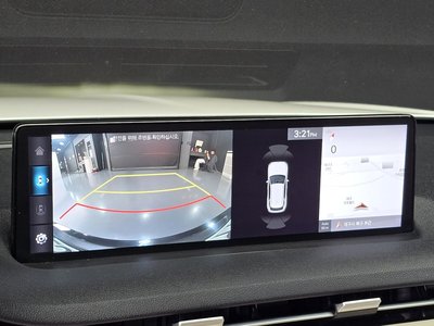 2021 Genesis GV70 — миниатюра 21