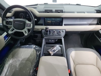 LAND ROVER DEFENDER - 5