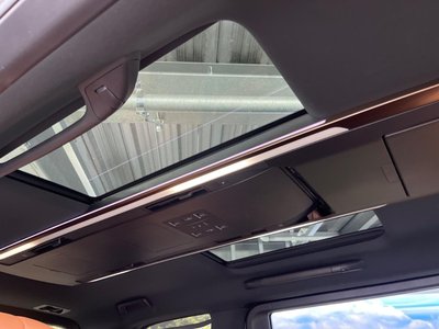 TOYOTA VELLFIRE - 3