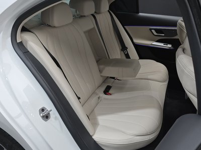 2025 Mercedes-BENZ E-CLASS 缩略图 12