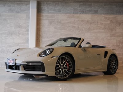 PORSCHE 911 CABRIOLET - 1