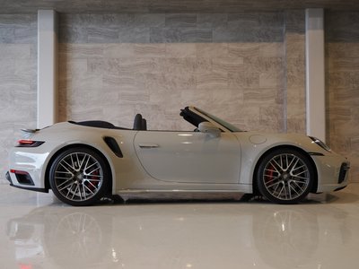 PORSCHE 911 CABRIOLET - 9