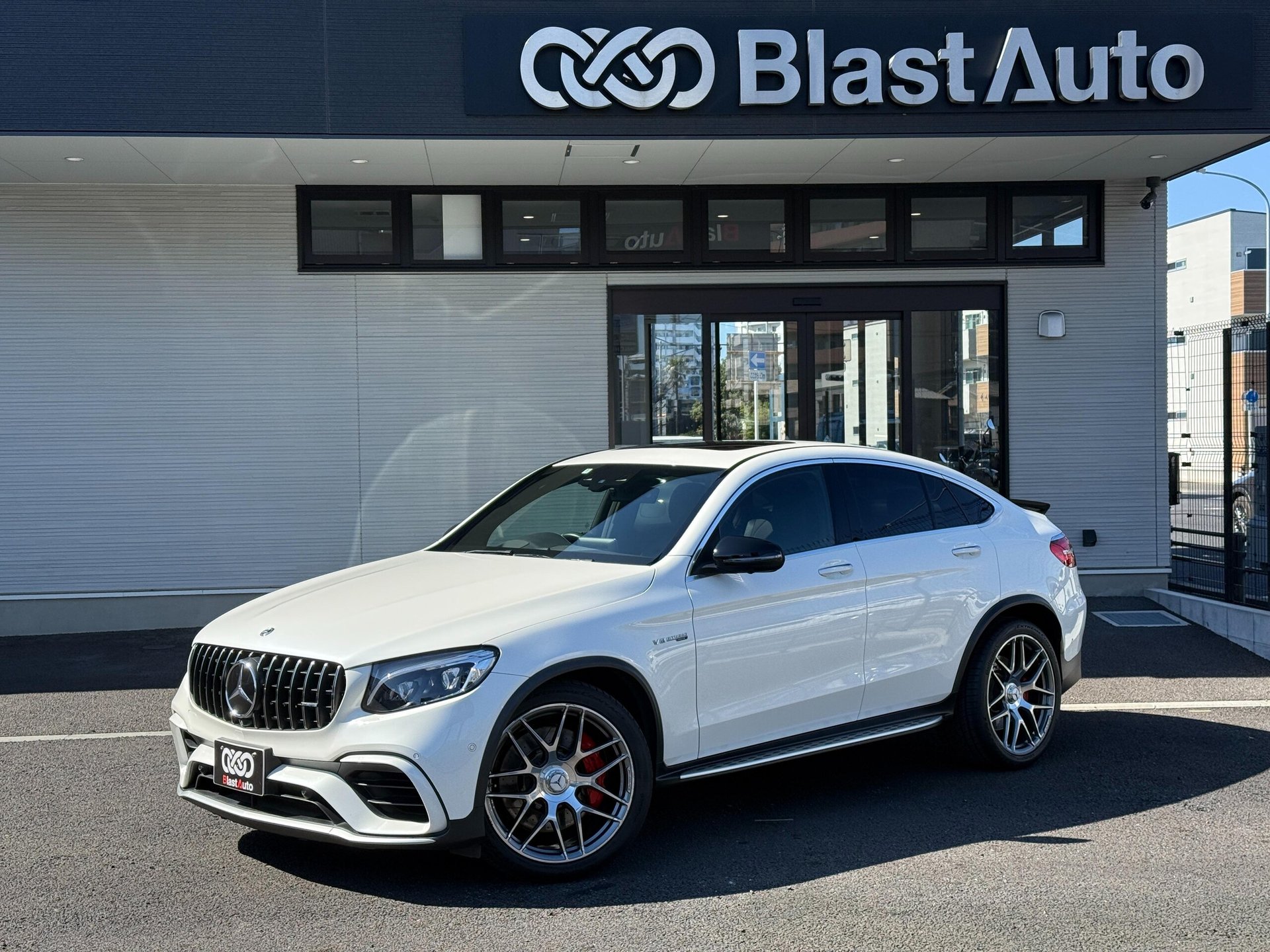 MERCEDES-BENZ GLC AMG - View 1